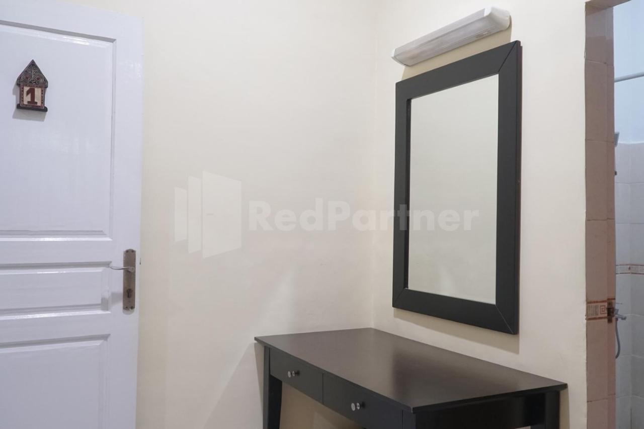 Carolina Transit Hotel Medan Kültér fotó