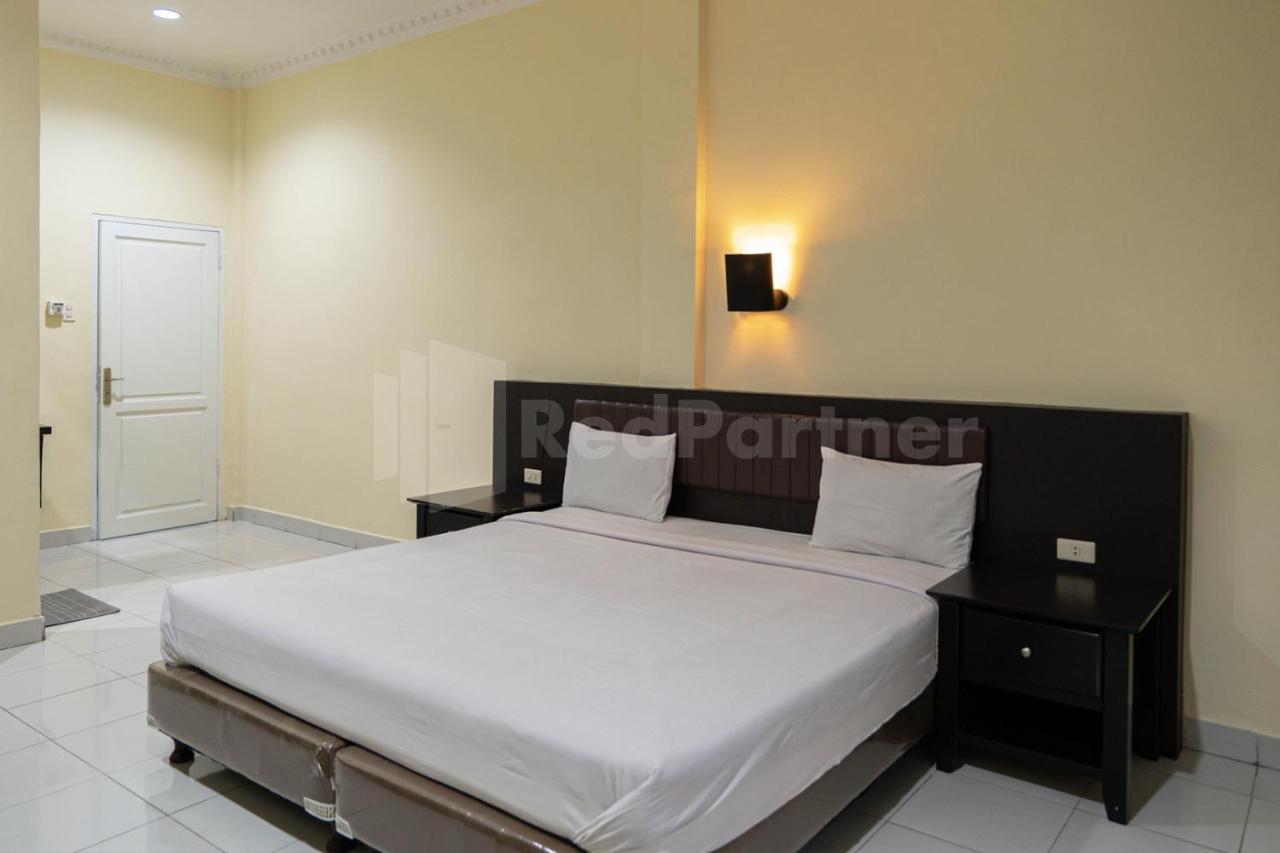 Carolina Transit Hotel Medan Kültér fotó