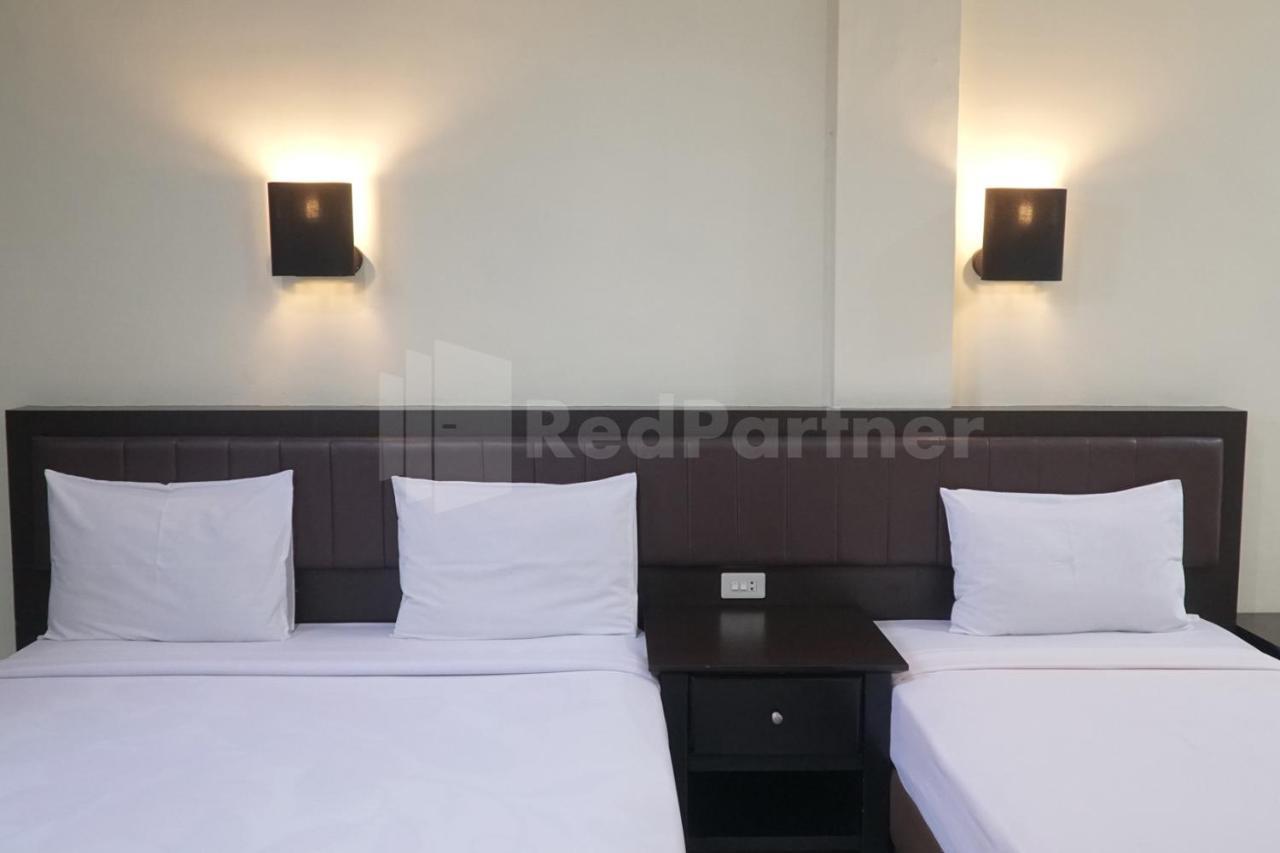 Carolina Transit Hotel Medan Kültér fotó